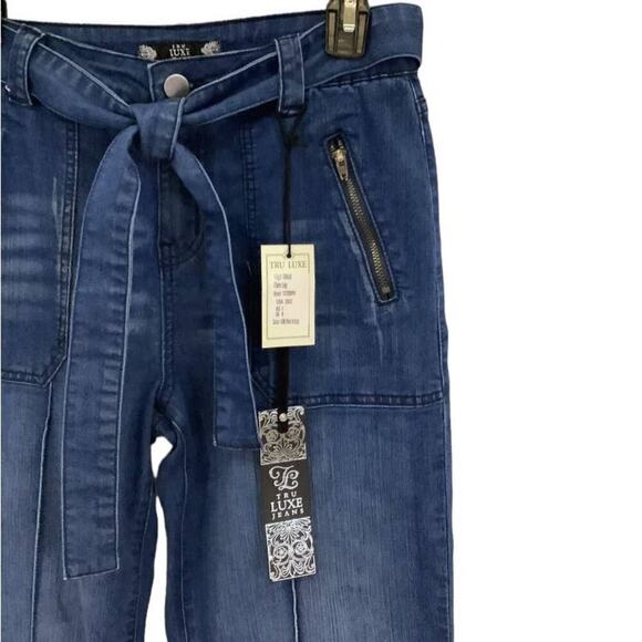 Tru Luxe Jeans Blue Medium Wash Denim Belt High Rise Flare Leg Jeans Size 26 - Picture 4 of 11